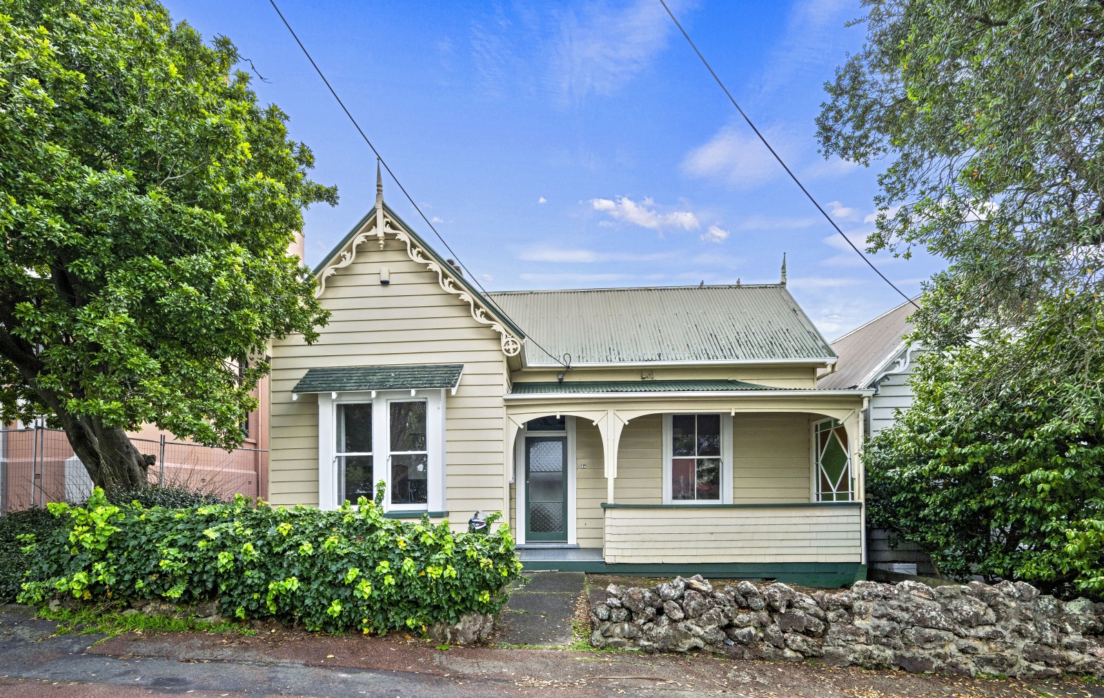 24 St Marys Rd 003Mid
