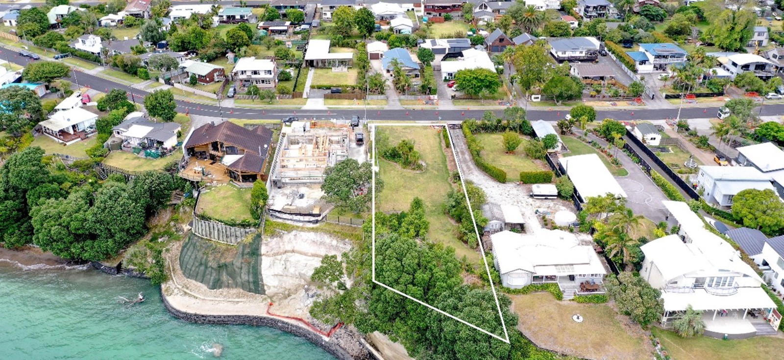17 Hawke Cres Beachlands